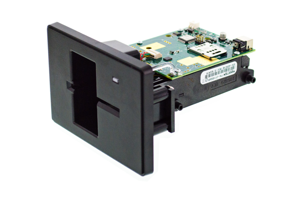 Intellistripe 65 - 
The optional card-latch feature allows the card to be securely held within the reader during the entire transaction process. Power-fail card latch release and manual override features are available.
